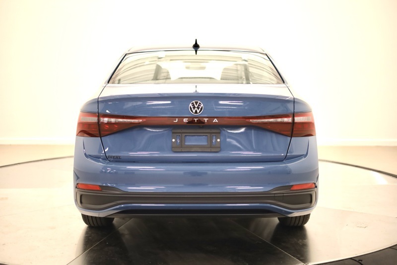 2025 Volkswagen Jetta 1.5T Sport photo 4