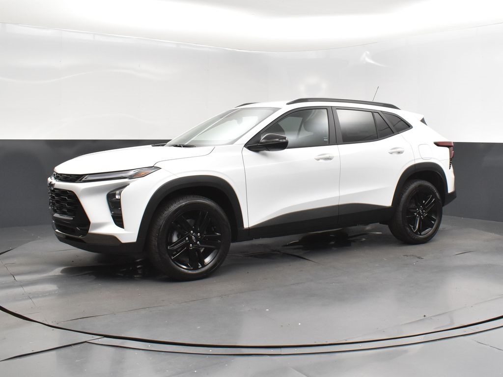 2025 Summit White Chevrolet Trax ACTIV FWD SUV