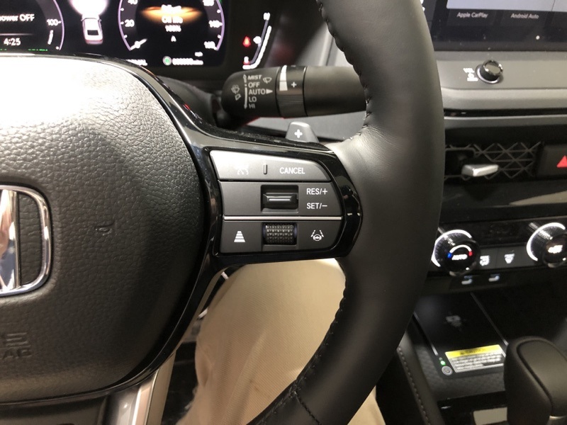 2025 Honda Accord Hybrid Touring photo 20