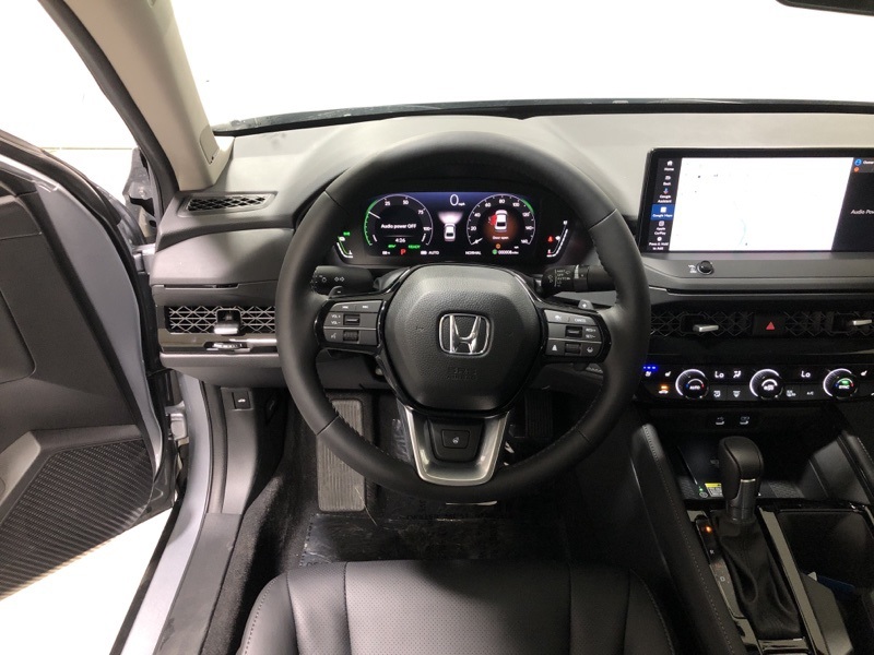 2025 Honda Accord Hybrid Touring photo 23