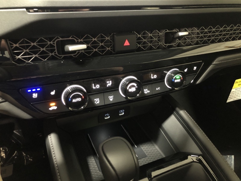 2025 Honda Accord Hybrid Touring photo 27
