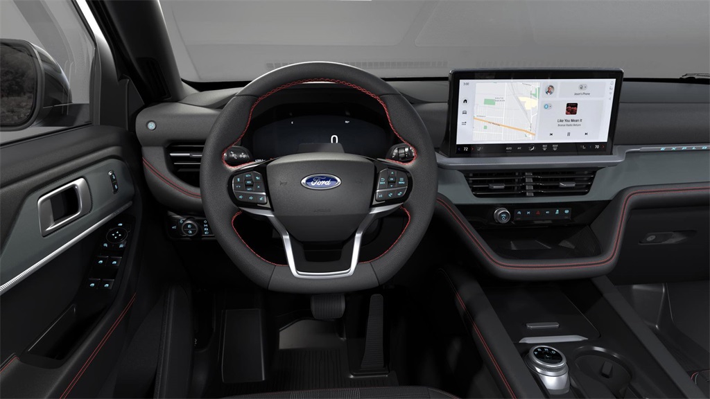 2025 Ford Explorer ST-Line photo 7