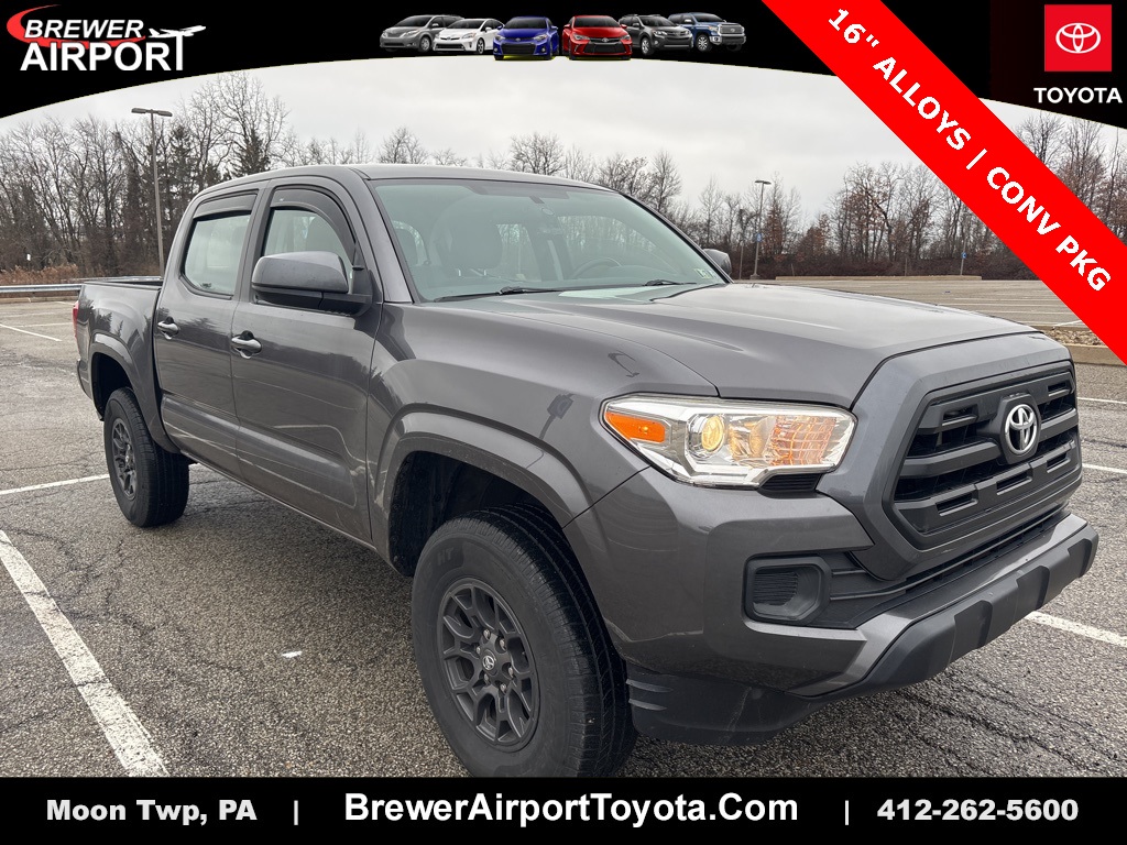 2016 Toyota Tacoma SR's photo