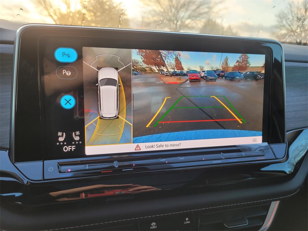 new 2026 Volkswagen Atlas car, priced at $50,681