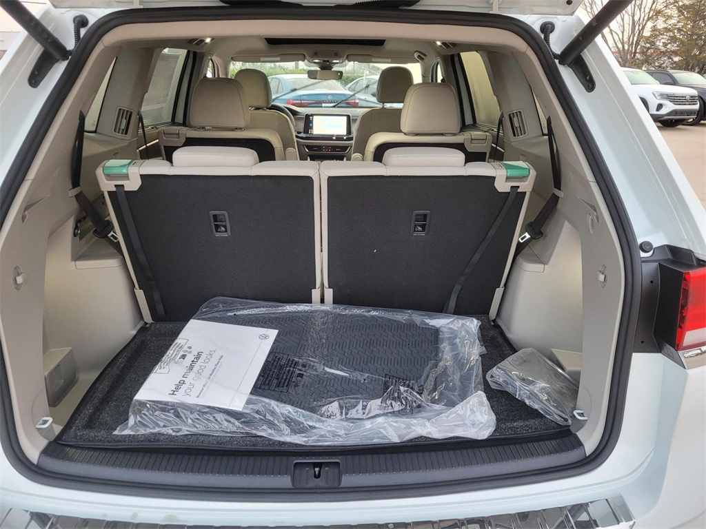 new 2026 Volkswagen Atlas car, priced at $44,220