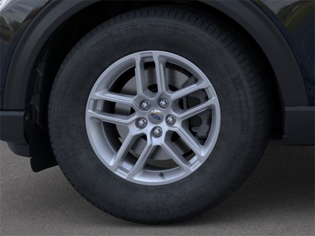 2025 Ford Explorer photo 14