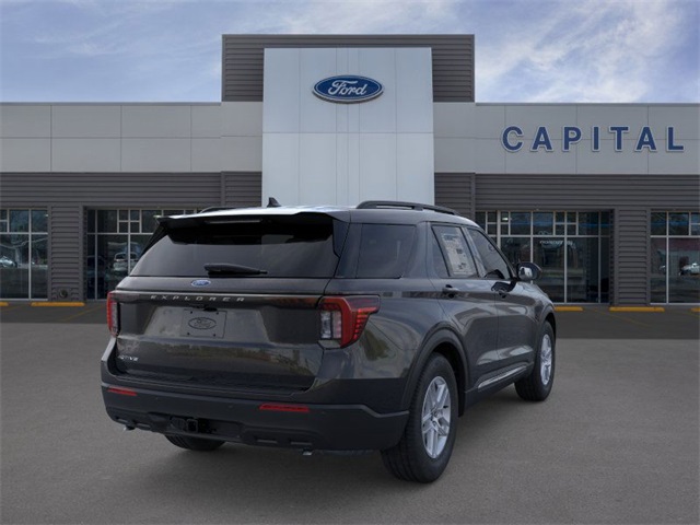 2025 Ford Explorer photo 6