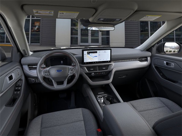 2025 Ford Explorer photo 7