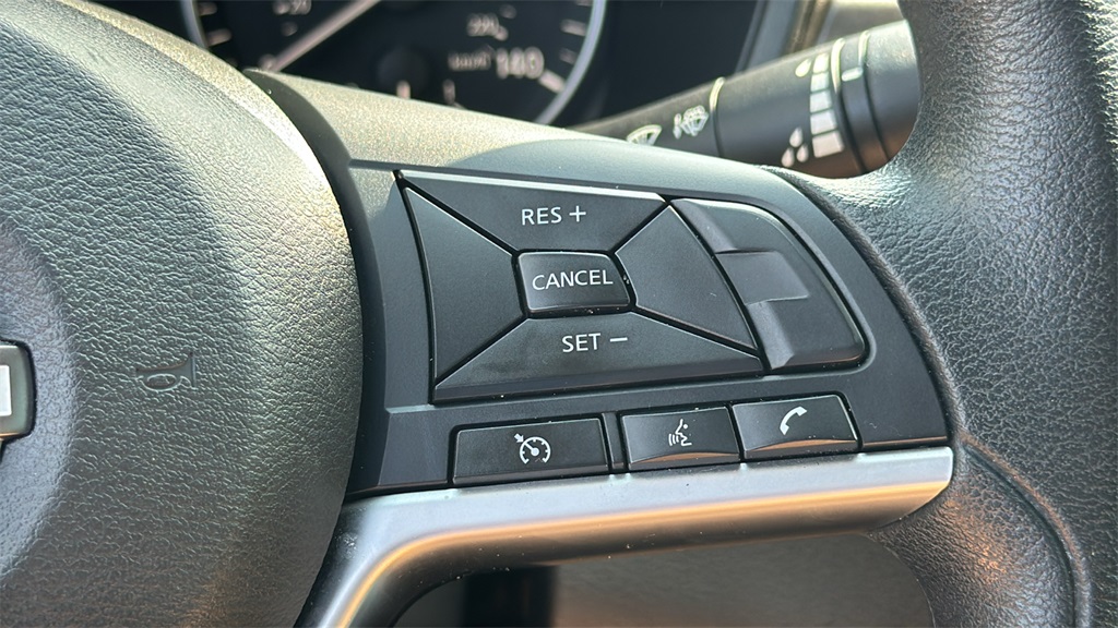2023 Super Black Clearcoat Nissan Altima 2.5 SV FWD Sedan