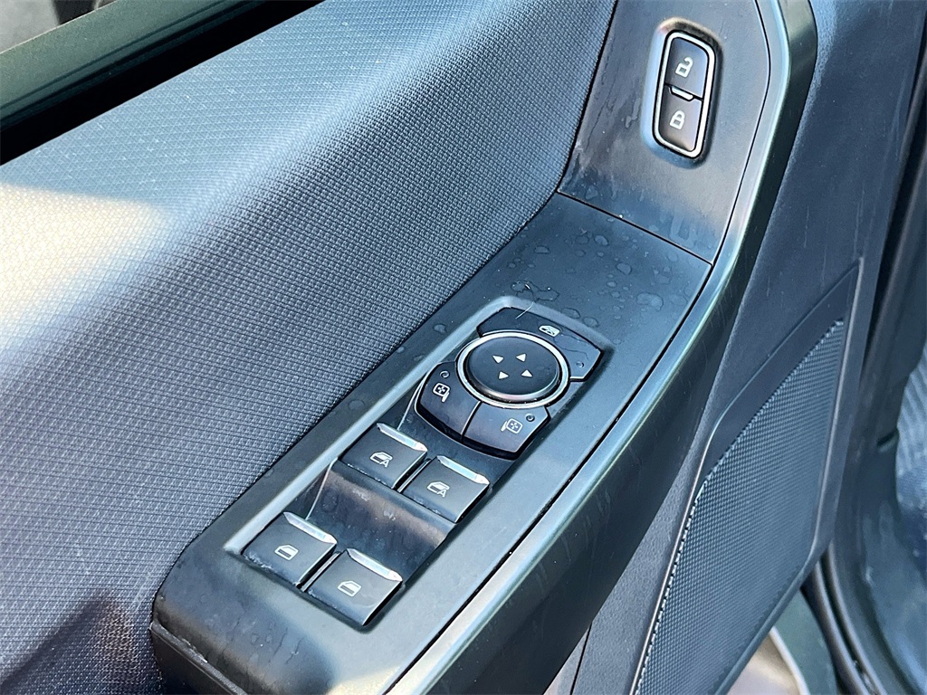 2025 Ford F-150 STX photo 17