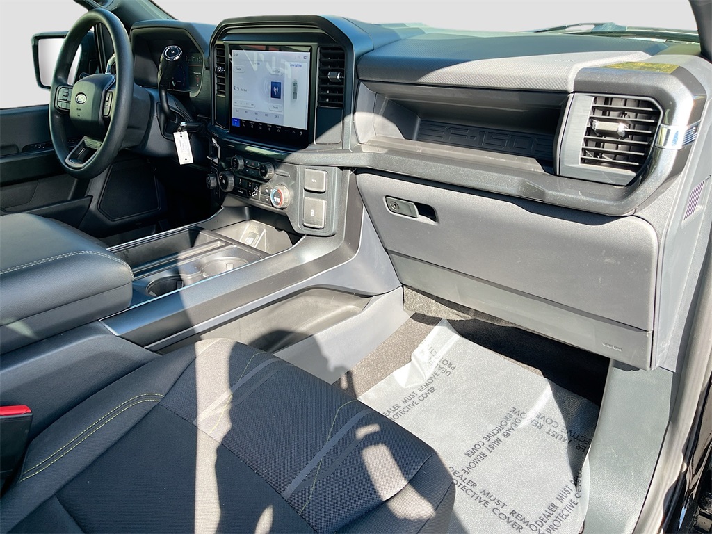 2025 Ford F-150 STX photo 26