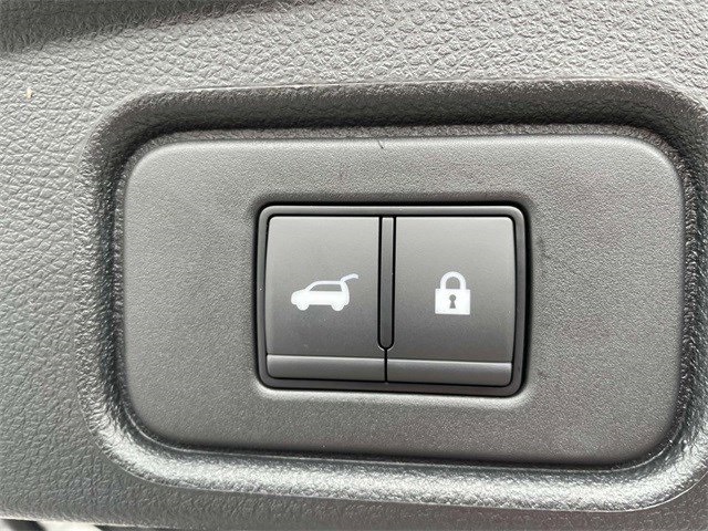 2025 Nissan Pathfinder Platinum photo 7