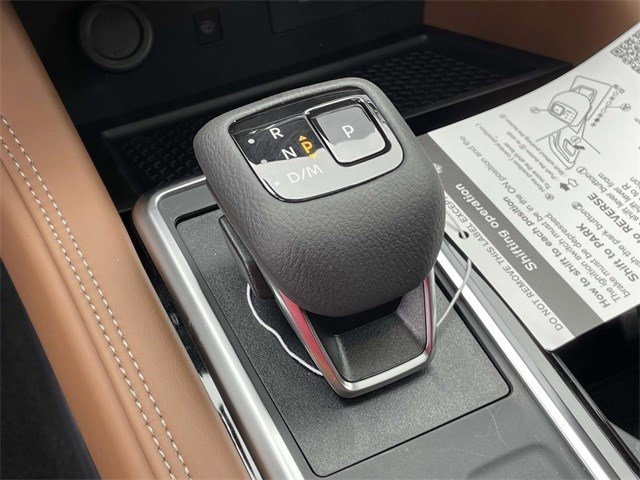 2025 Nissan Pathfinder Platinum photo 22