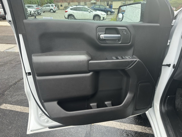 2021 Summit White Chevrolet Silverado 1500 Custom 4X4 Truck