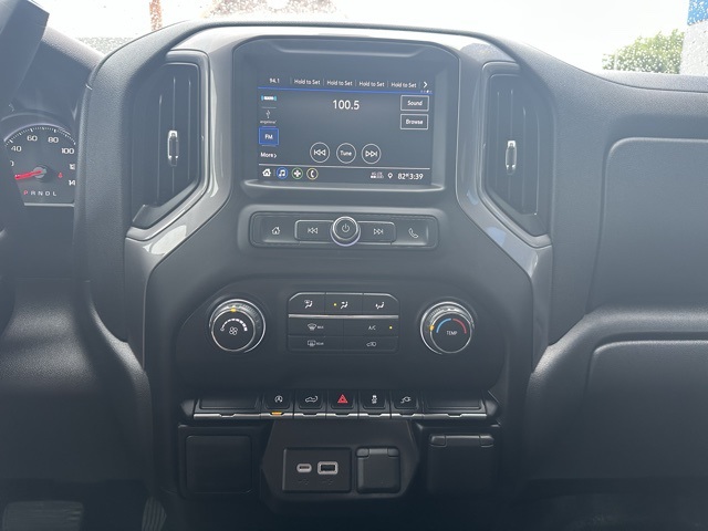 2021 Summit White Chevrolet Silverado 1500 Custom 4X4 Truck
