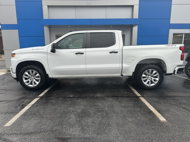 2021 Summit White Chevrolet Silverado 1500 Custom 4X4 Truck