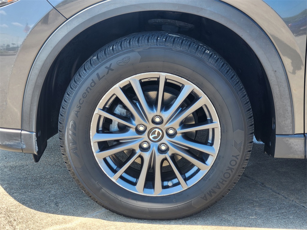 2019 Mazda CX-5 Touring photo 10