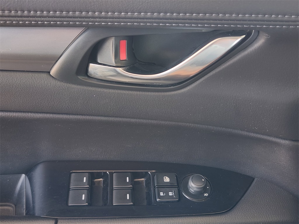 2019 Mazda CX-5 Touring photo 19