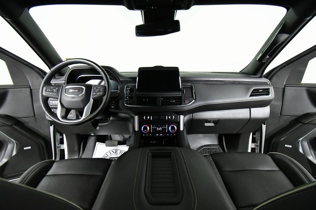 2023 Gmc Yukon SLT photo 17