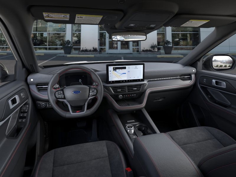 2025 Ford Explorer ST photo 9
