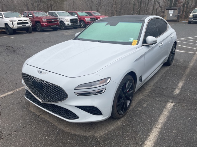 2022 GENESIS G70 Standard's photo