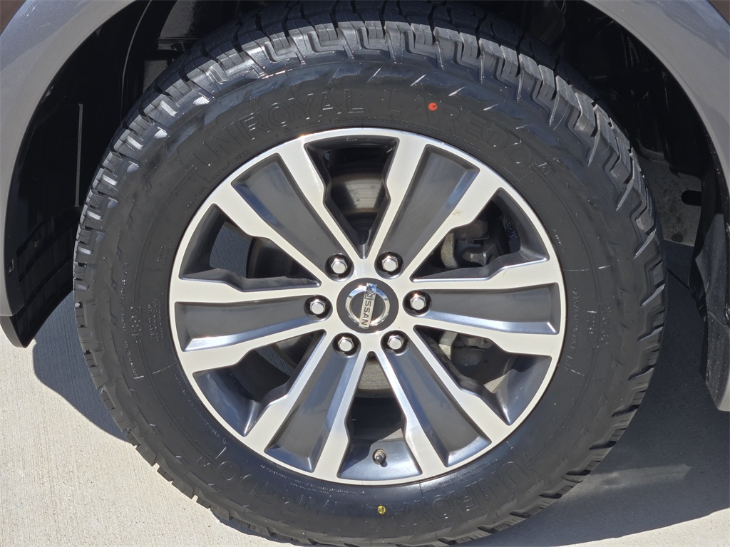 2017 Nissan Armada SL photo 8