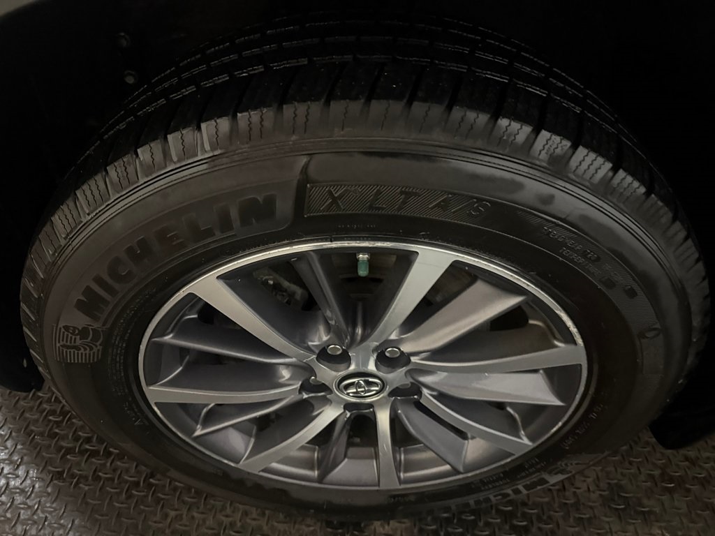 used 2017 Toyota Highlander car, priced at $18,999