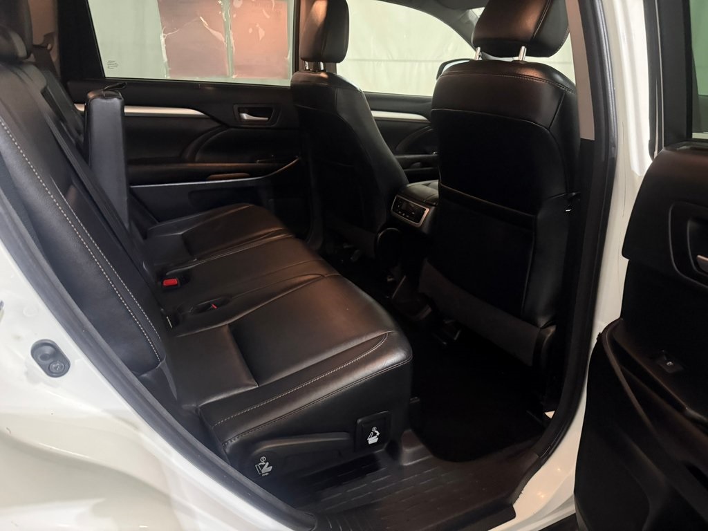 used 2017 Toyota Highlander car, priced at $18,999