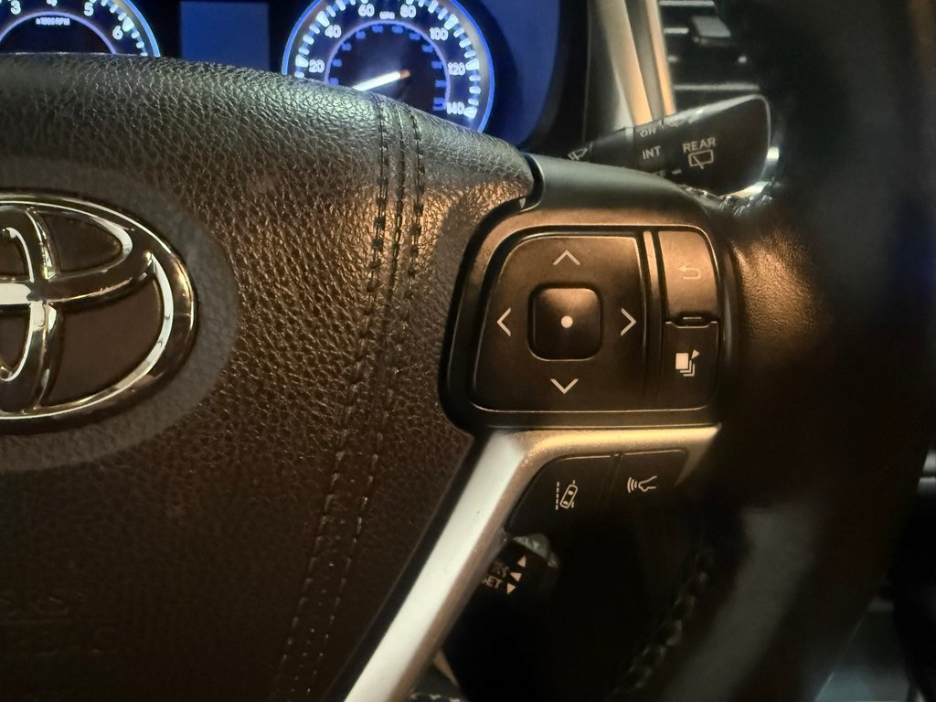 used 2017 Toyota Highlander car, priced at $18,999