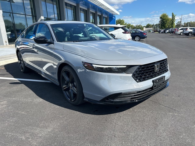 2025 Honda Accord Hybrid Sport-L photo 4