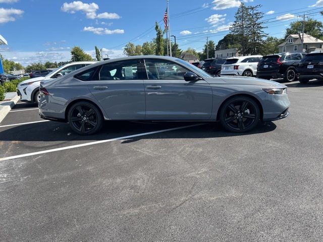 2025 Honda Accord Hybrid Sport-L photo 5