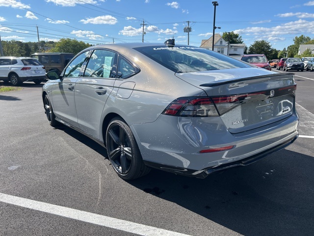 2025 Honda Accord Hybrid Sport-L photo 8