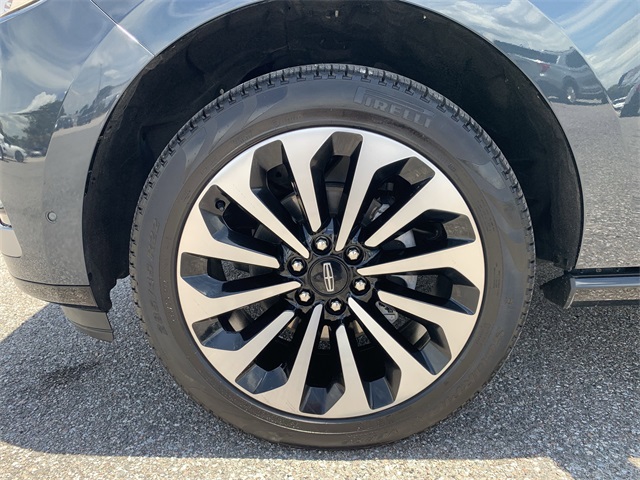 2024 Blue Metallic Lincoln Navigator Reserve 4X4 SUV