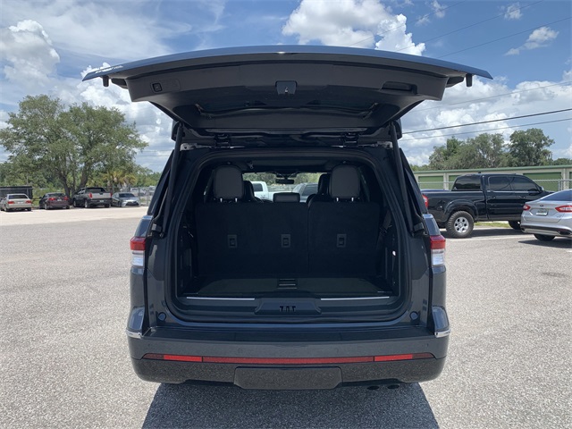 2024 Blue Metallic Lincoln Navigator Reserve 4X4 SUV