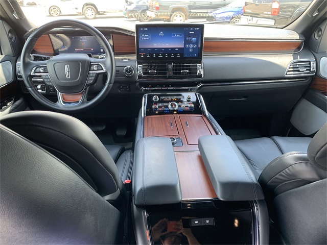 2024 Blue Metallic Lincoln Navigator Reserve 4X4 SUV
