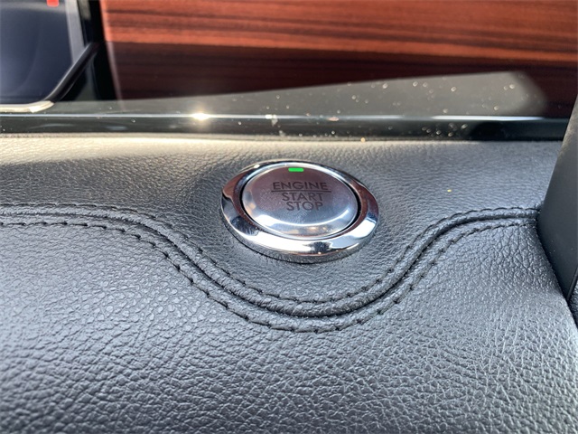 2024 Blue Metallic Lincoln Navigator Reserve 4X4 SUV