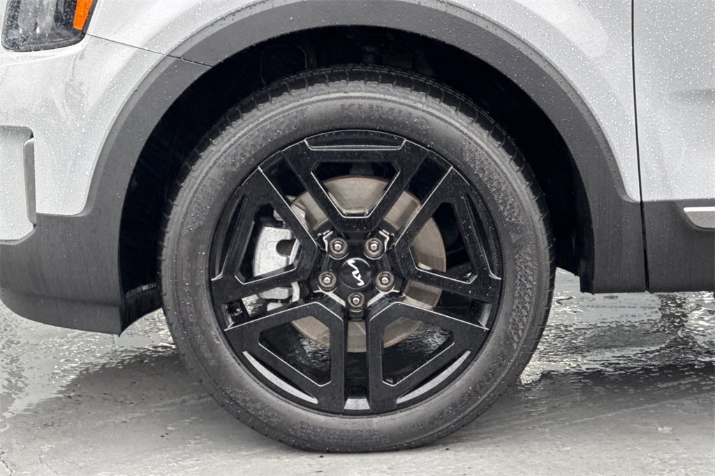 used 2023 Kia Telluride car, priced at $42,922