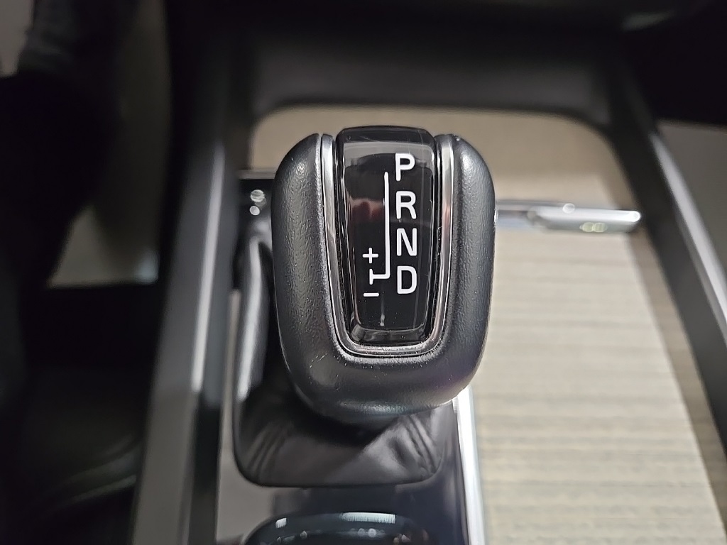 2021 Volvo XC60 T5 Inscription photo 16