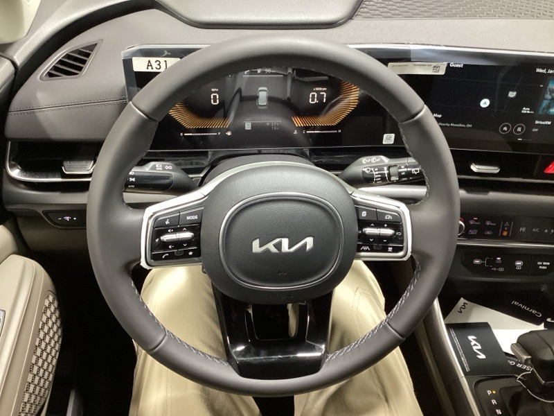 New 2026 Kia Carnival Van