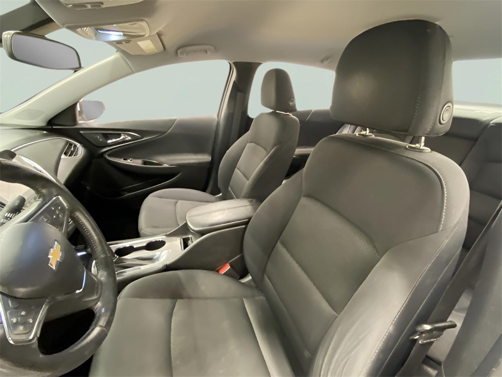 2016 Chevrolet Malibu 1LT photo 25