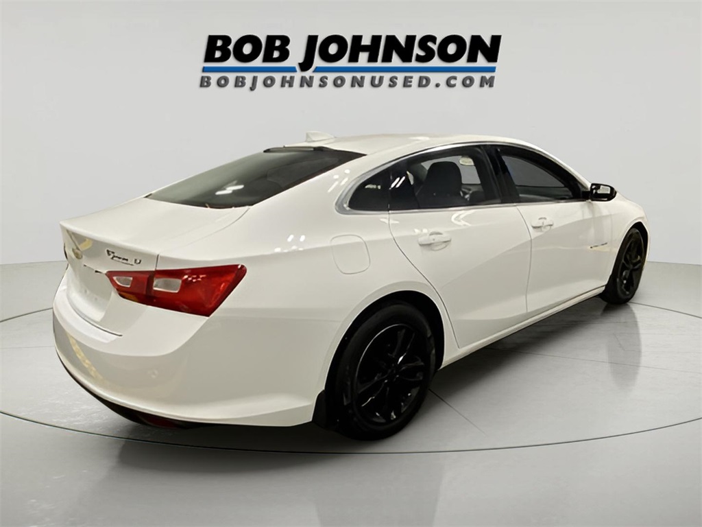 2016 Chevrolet Malibu 1LT photo 20
