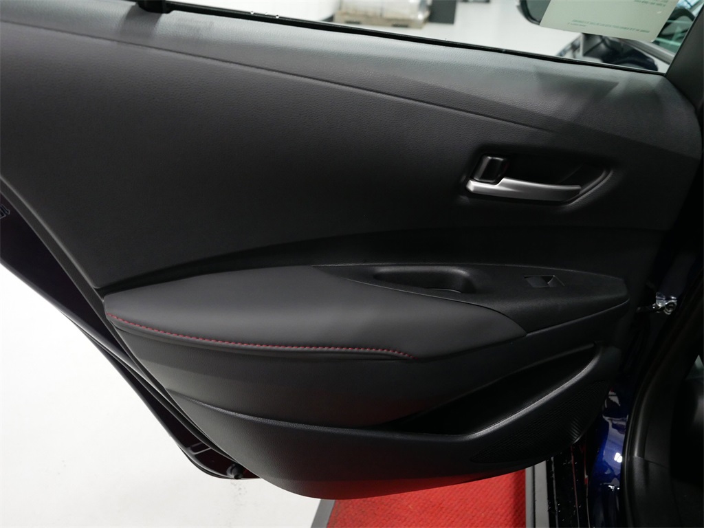 2025 Toyota Corolla XSE photo 10