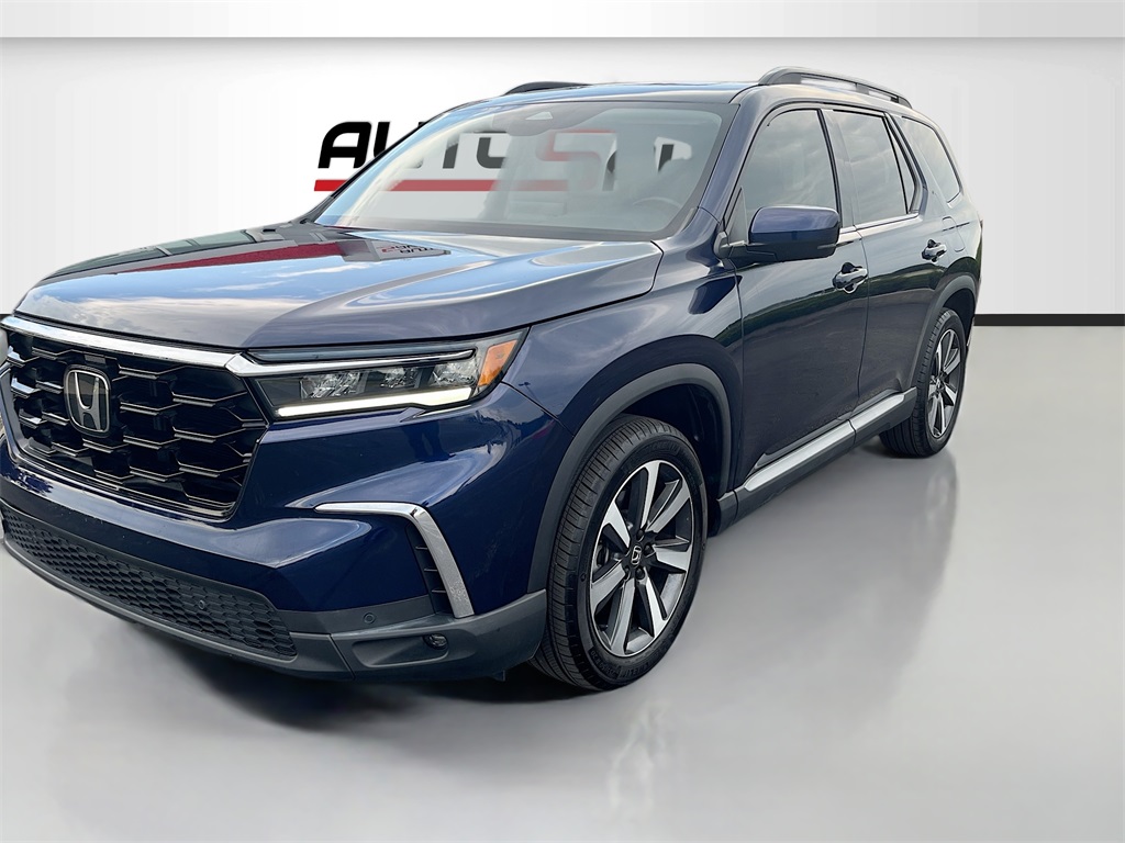 2023 Honda Pilot Touring photo 2