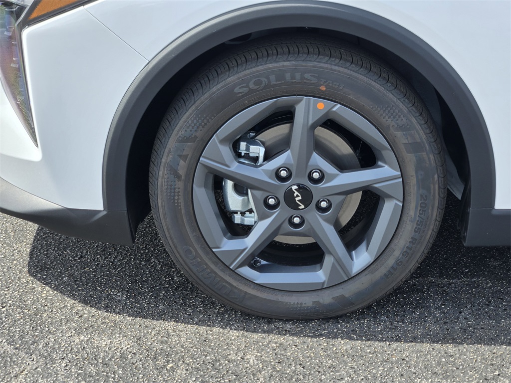 2025 Kia K4 LXS photo 4
