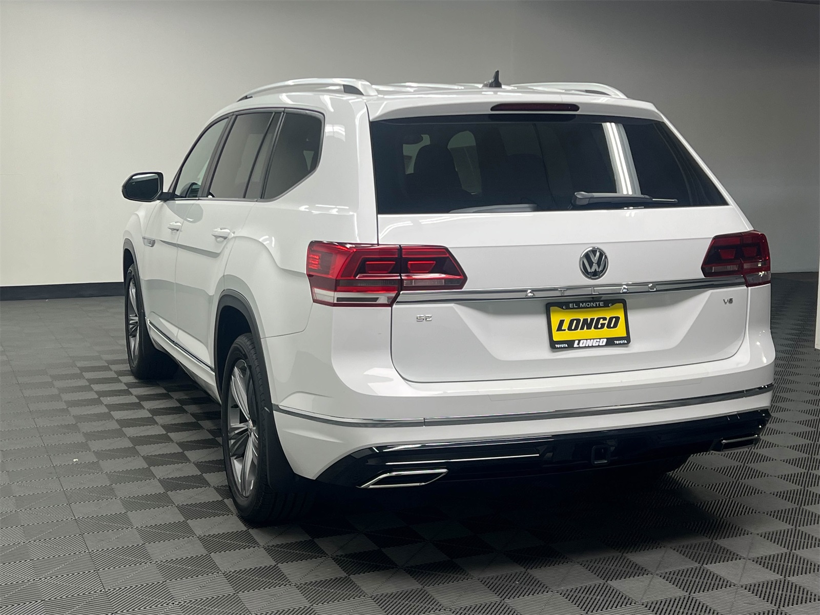 used 2019 Volkswagen Atlas car, priced at $18,488
