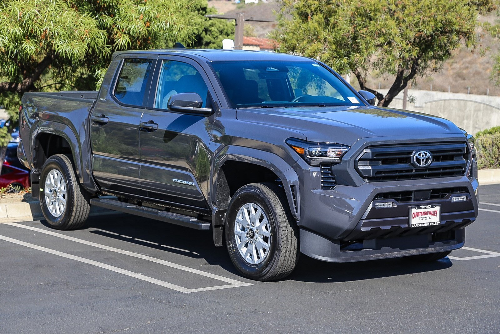2025 Toyota Tacoma SR5 Double Cab photo 3