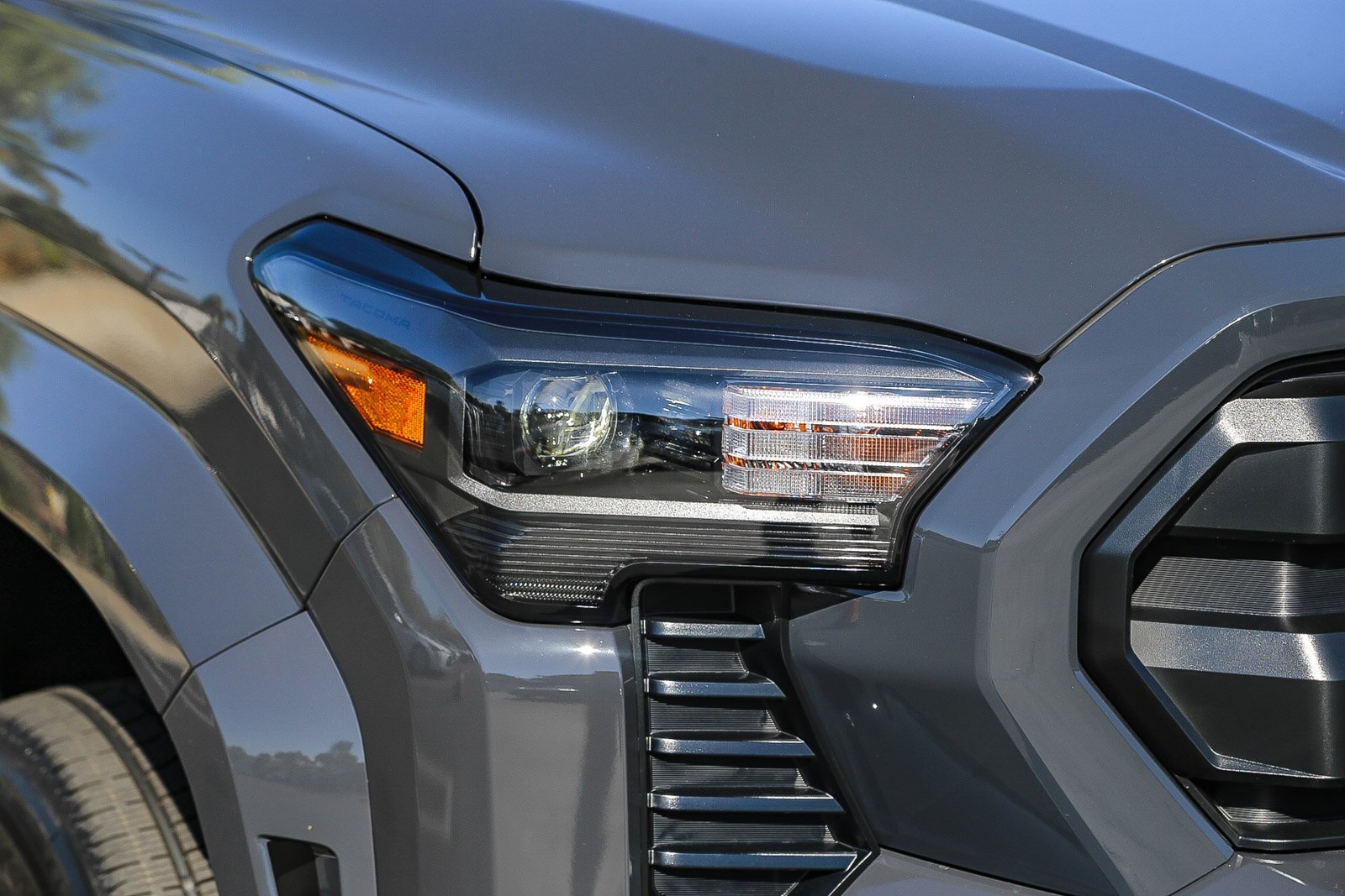 2025 Toyota Tacoma SR5 Double Cab photo 4