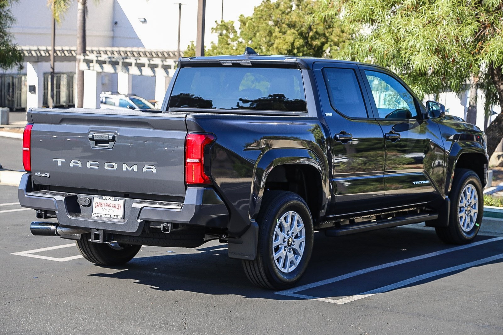 2025 Toyota Tacoma SR5 Double Cab photo 8