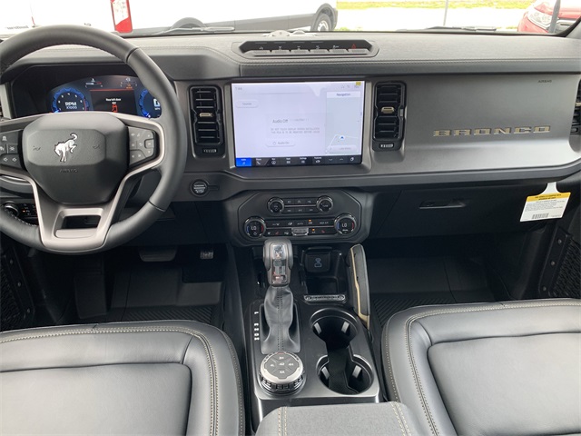 2025 Azure Gray Metallic Tri-Coat Ford Bronco Badlands 4X4 SUV