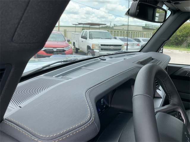 2025 Azure Gray Metallic Tri-Coat Ford Bronco Badlands 4X4 SUV